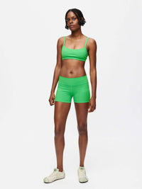 Gemini 3" Short in vibrant green color, showcasing the soft Bubble Wrap fabric and inner silicone gripper band.