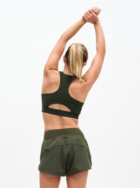 Hudson 2.5" Short in Forest – back view
