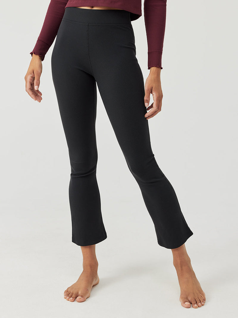 Kick Flare Black