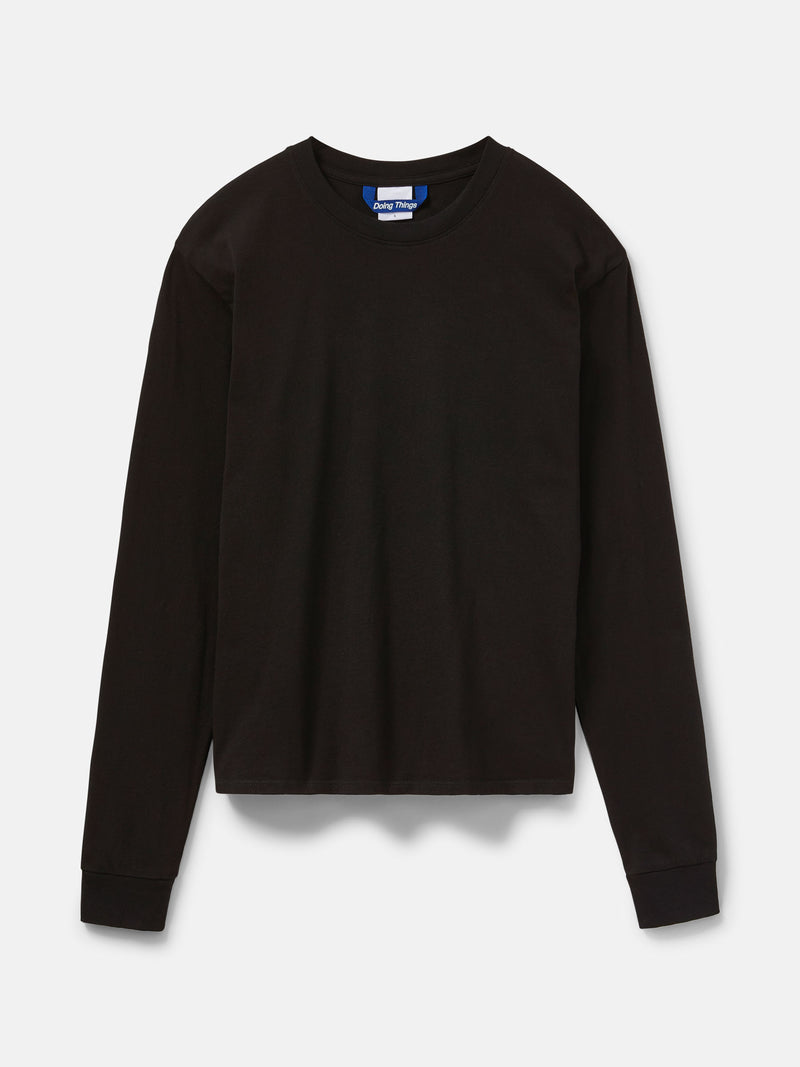 Flat lay of Everyday Longsleeve in Black with classic fit and soft organic cotton fabric.